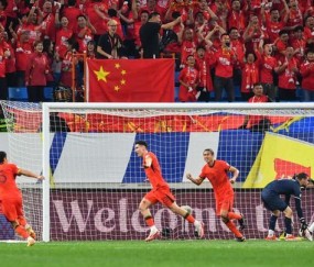 中国男足公开选帅！目标冲进2030年世界杯！球迷表示：谁来都一样